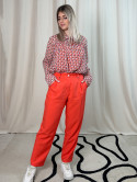 Pauline, pantalon classique, coloris corail, grande taille devant