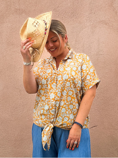 Anouchka, chemise nouée imprimée, coloris jaune, grande taille