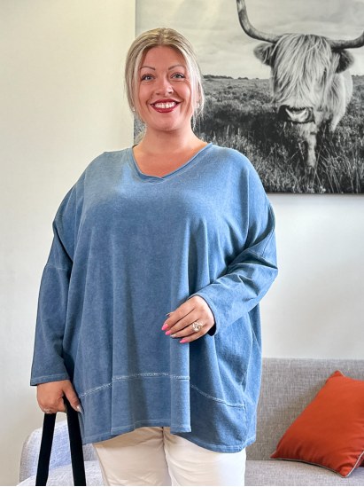 Marthe, top ample, coloris bleu jean, grande taille